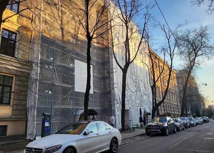 Alunana Lux Jakuzzi Apart, Facade Is Under Renovation, In Riga Art Nouveau Area, Self Check-In